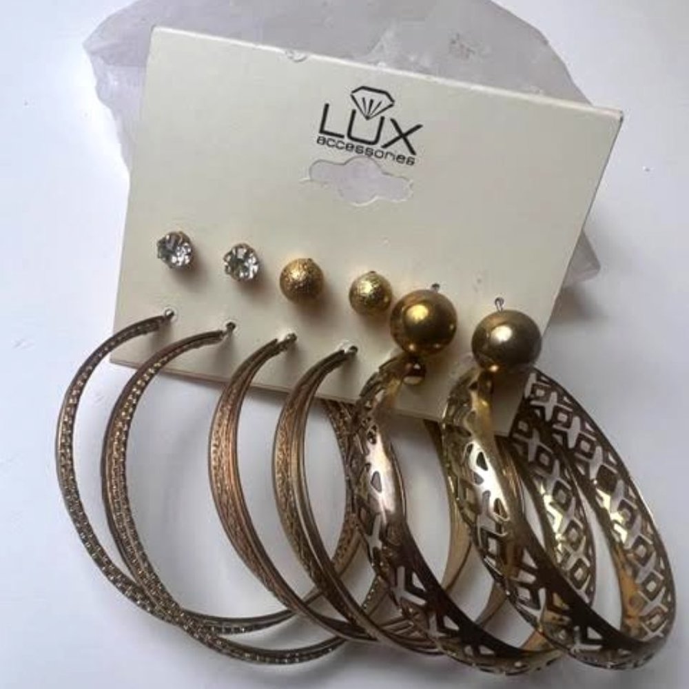 Lux Accessories Gold Hoop Earrings Set